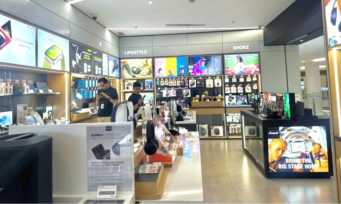 <p>Rekomendasi <em>Lifestyle&nbsp;</em><em>Gadget&nbsp;</em>Untuk Tetap Produktif Dan <em>Stylish</em></p>