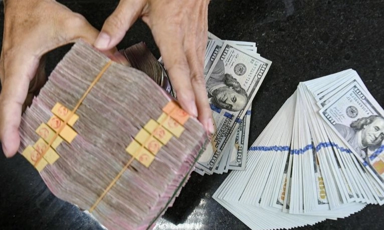 <p>Ekonom: Demo dan Global Dorong Rupiah Melemah Rp16.459 Saat Ini</p>