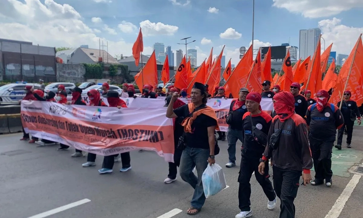 <p>Presiden Segera Bentuk Dewan Kesejahteraan Buruh</p>