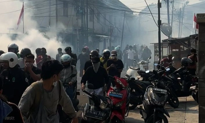 <p>Cara Pulihkan Iritasi Kulit Dari Paparan Gas Air Mata</p>