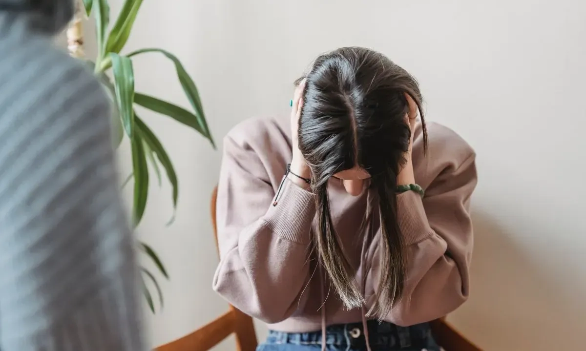 <p>Makan Hingga Rehat Informasi Bantu Atasi Kecemasan Karena Kabar Buruk</p>