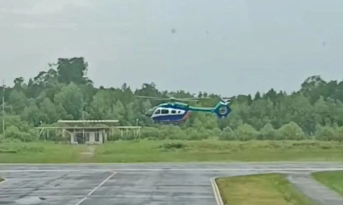 <p>Satgas Pemkab Tanah Bambu Cari Helikopter Jatuh</p>