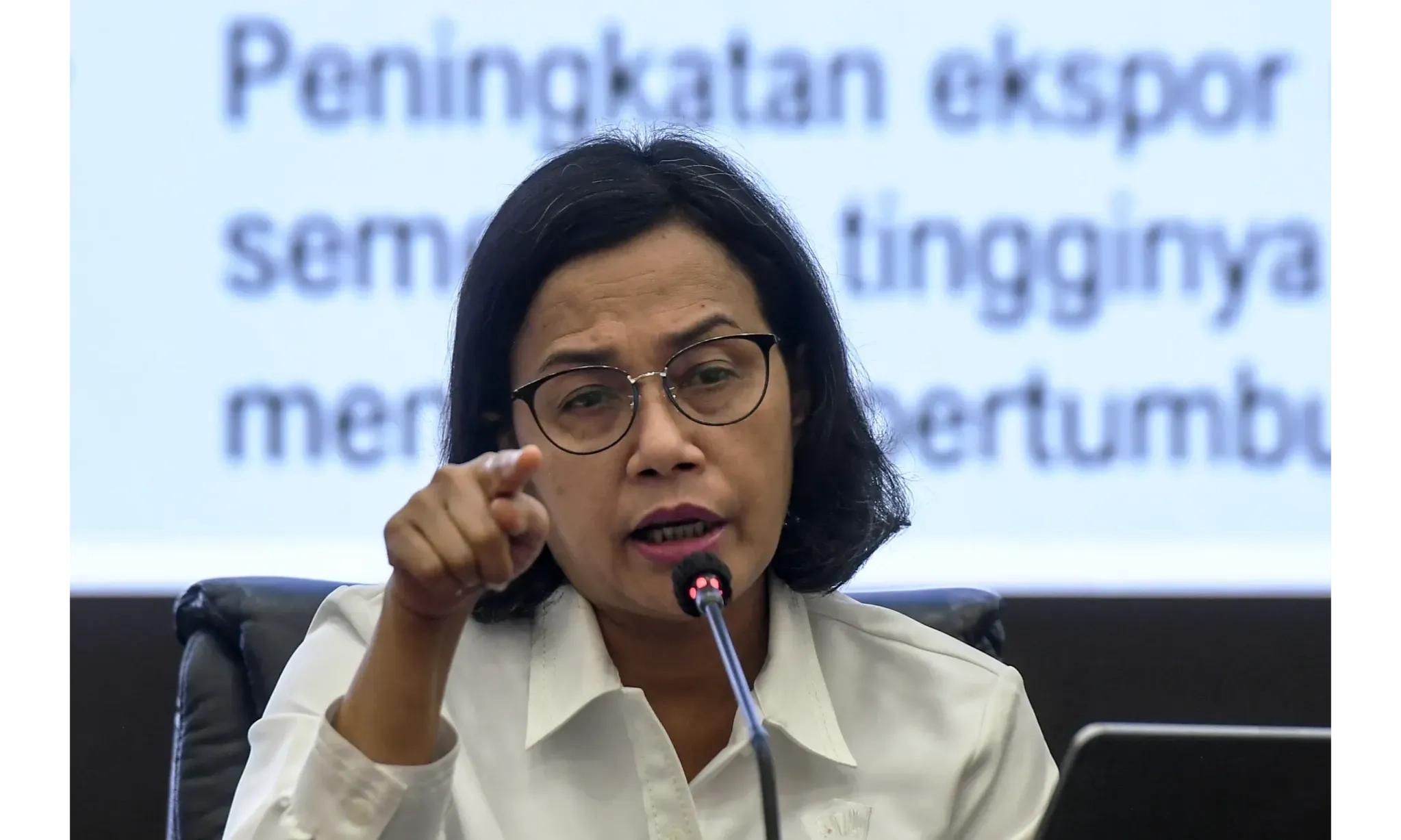 <p id="isPasted">Salurkan Dana KDMP Rp83 Triliun Lewat Himbara, Sri Mulyani: Bunganya Sangat Murah</p>
