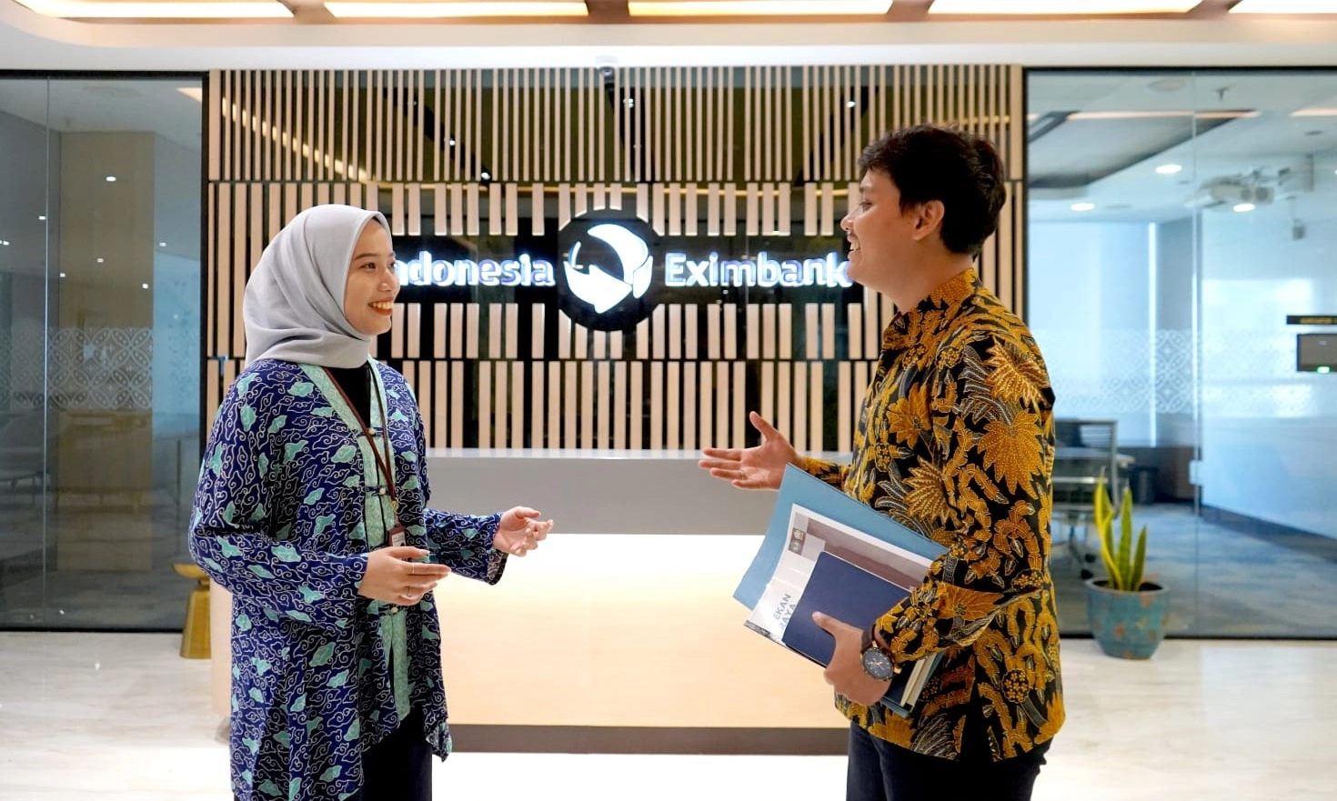 <p id="isPasted">LPEI Catat Laba Bersih Rp101 Miliar di Semester I/2025</p>