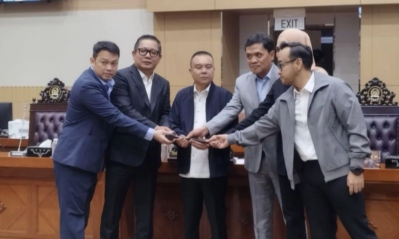<p>Rusdi Masse Gantikan Sahroni Jadi Wakil Ketua Komisi III DPR</p>