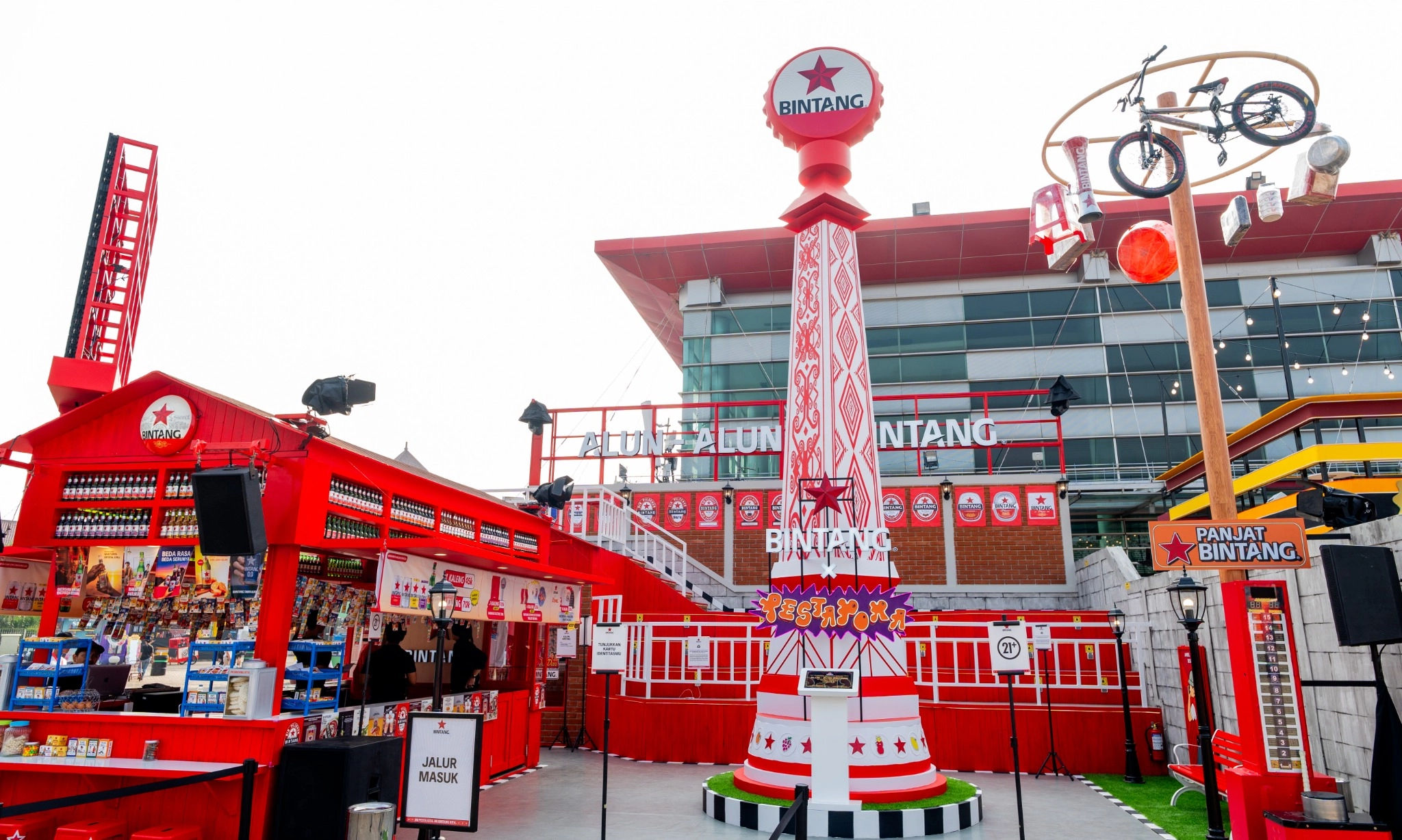 <p>Tugu Jogja Hingga Banjar Bali Bawa Rasa Nusantara Di Pestapora 2025</p>