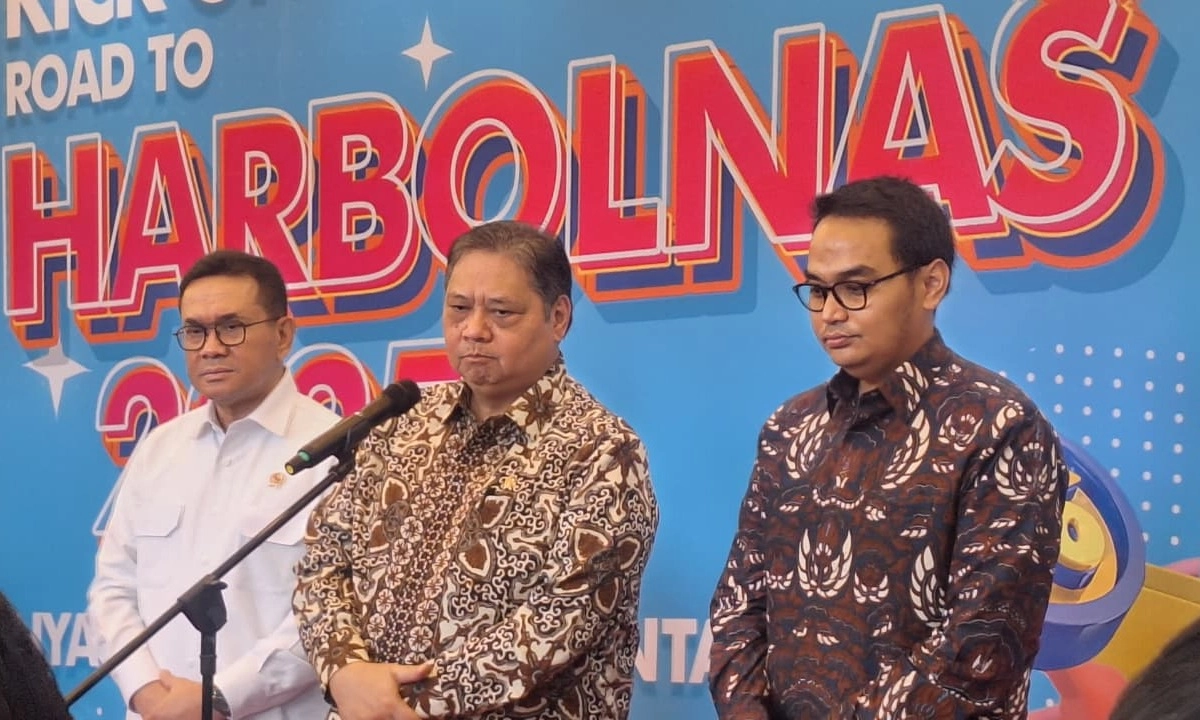 <div dir="auto" id="isPasted">Banyak Keok, Airlangga Keluhkan Dominasi 4 <em>E-Commerce</em> Besar</div>