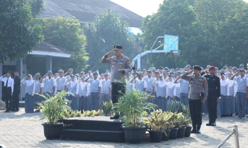 <p>Kapolda Banten Saran Pelajar Tak Ikut Demonstrasi</p>