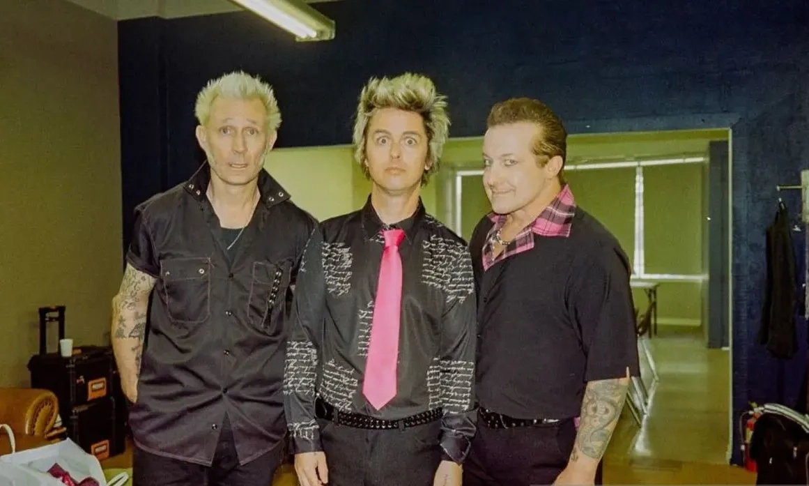 <p id="isPasted">Green Day Rilis Trailer <em>New Years Rev</em>, Kisah Tentang Energi Punk</p>