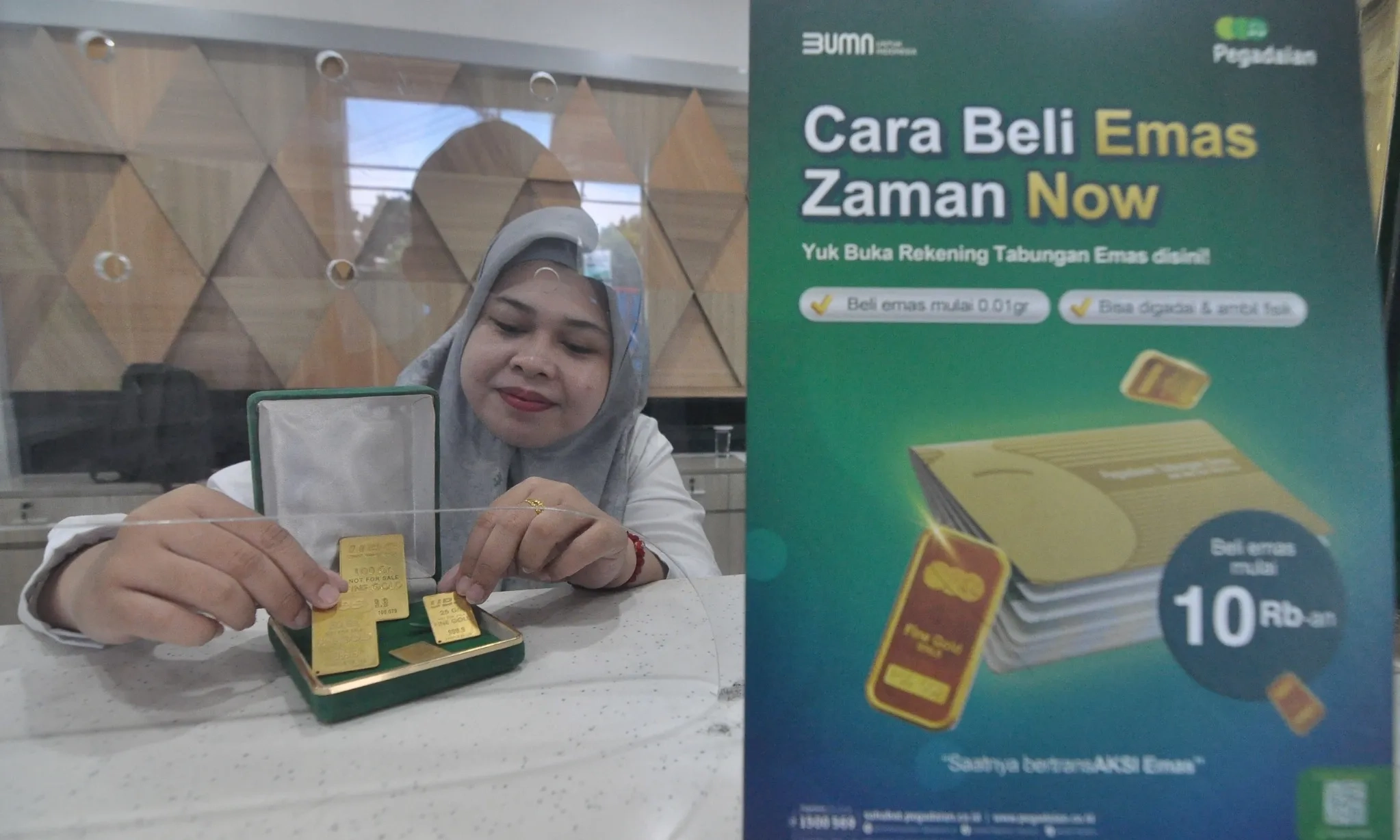 <p id="isPasted">Harga Emas Antam 9 September 2025 Melonjak Rp26.000/Gram</p>