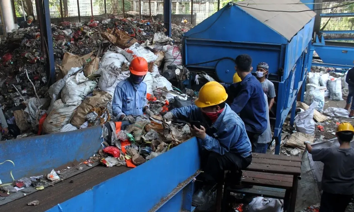 <p>RI Punya Potensi 272 GW Listrik Dari Sampah Tak Terkelola</p>