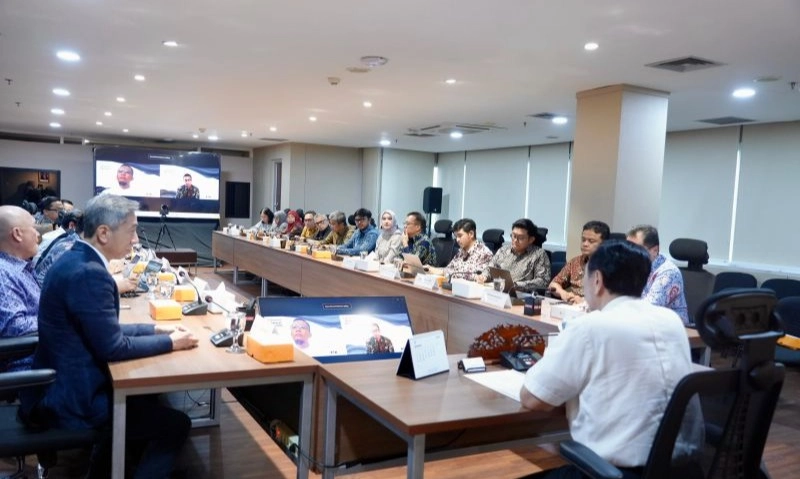 <p id="isPasted">Temui AEI, Luhut: Cari Solusi Bersama Tantangan Ekonomi Nasional&nbsp;</p>