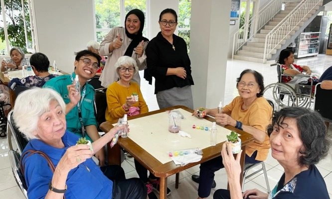 <p>Keluarga Berperan Penting Cegah Lansia Depresi&nbsp;</p>