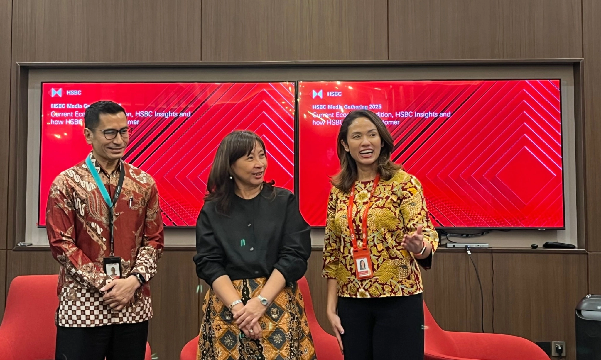 <p id="isPasted">Bukan Cuma Liburan, HSBC: Dana Gen Z-Milenial Juga Buat Dukung Keluarga</p>