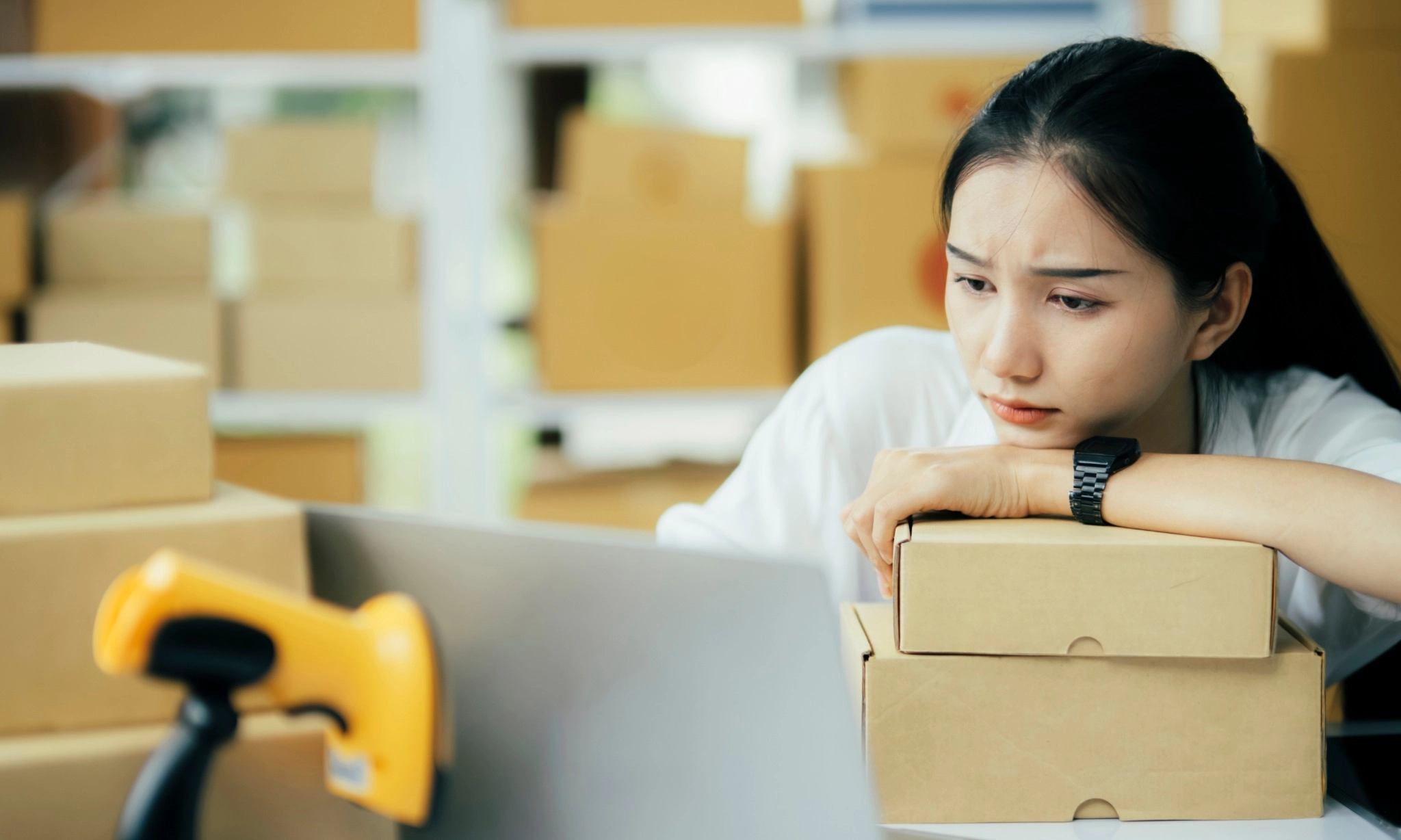 <p id="isPasted">Bisnis Lesu Darah, Saatnya Kibarkan Bendera Putih?</p>