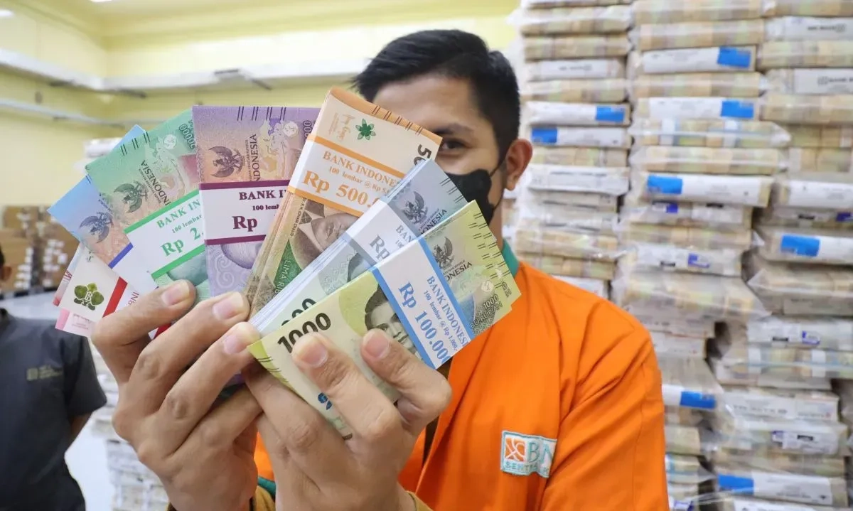 <p dir="ltr" id="isPasted">Ekonom Ingatkan Dana Rp200 T ke Himbara Rawan Disalahgunakan Debitur</p>