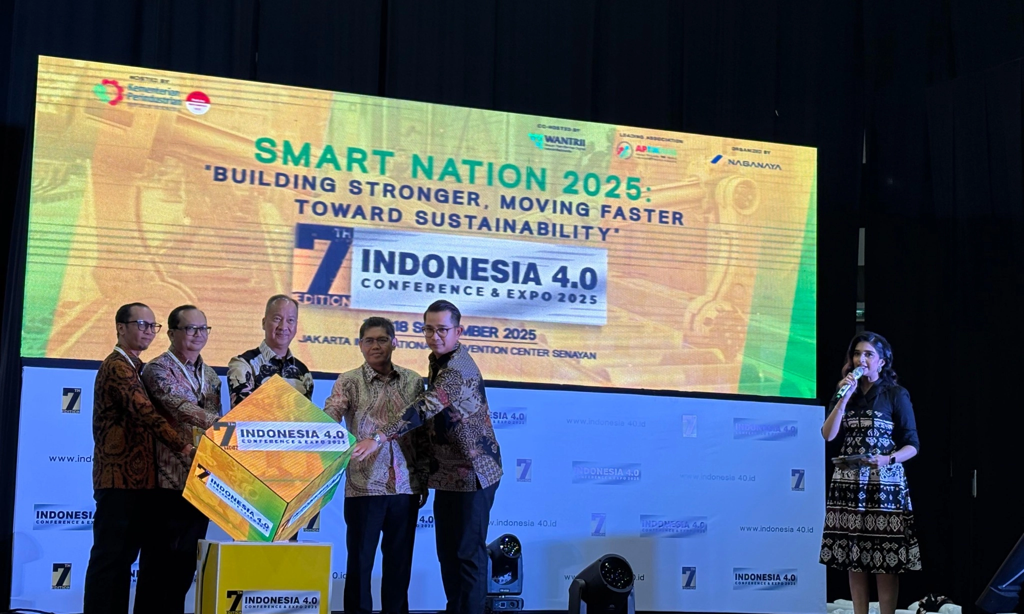 <p id="isPasted">Menperin: RI Harus Kejar Ketertinggalan Penerapan 4.0 Di Industri Manufaktur</p>