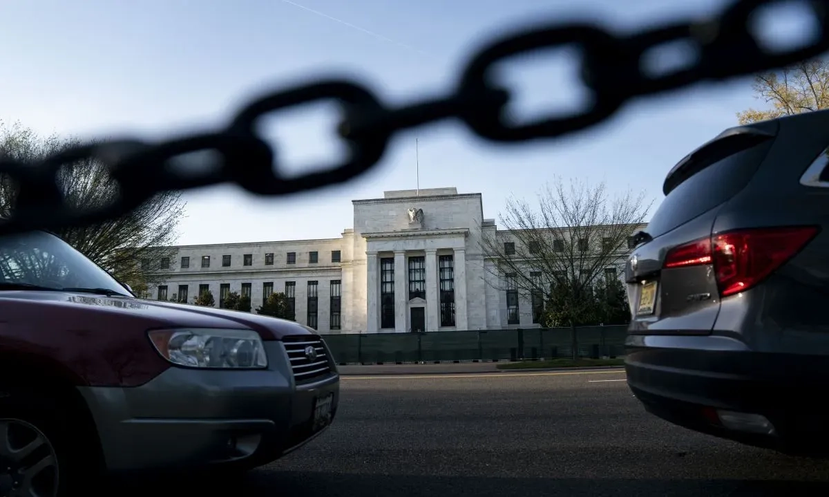 <p>BI: The Fed Bakal Pangkas Suku Bunga Acuan FFR Besok</p>