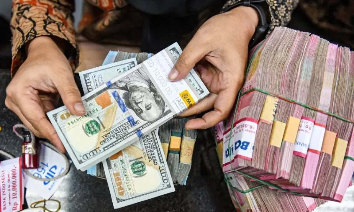 <p>BI: DHE SDA Efektif, Suplai Dolar di Pasar Domestik Membaik</p>