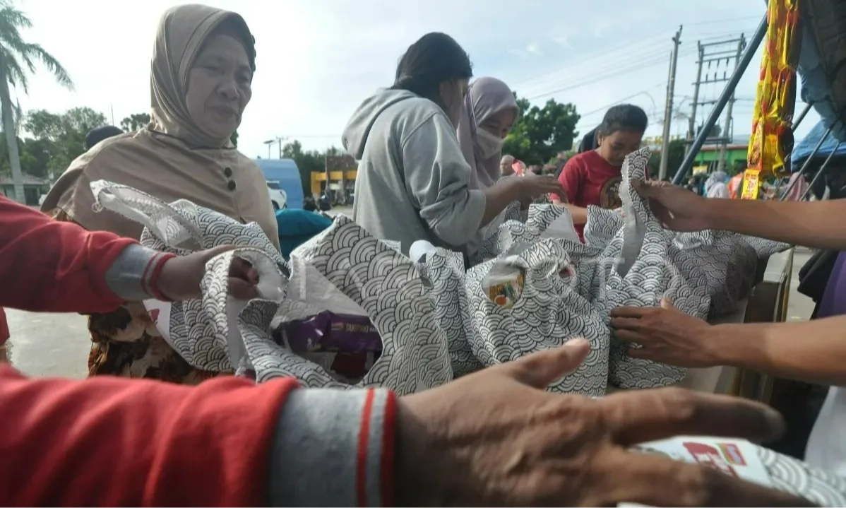 <p id="isPasted">Operasi Pasar Besar SPHP Tak Efektif, Pengamat: Ubah Mekanisme Penyaluran</p>