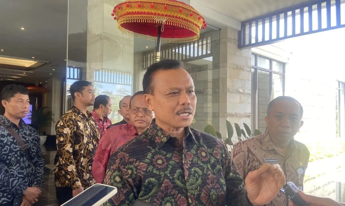 <p>Gubernur Bantah Sekda Bali Memarahi ASN</p>