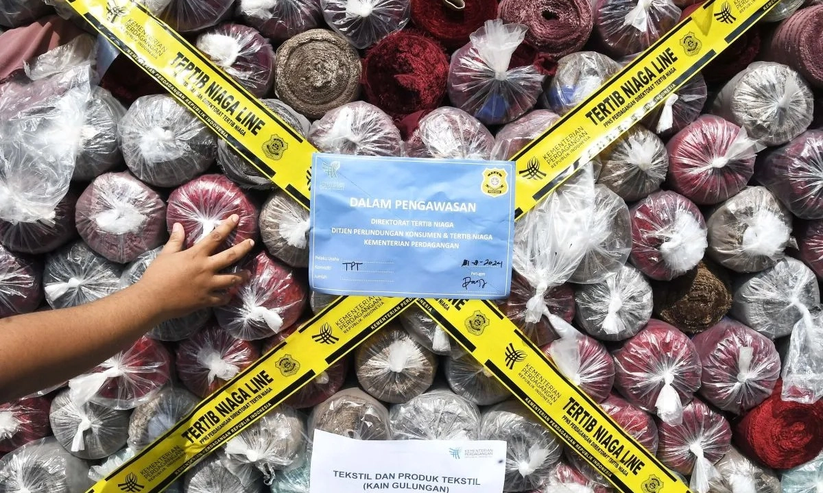 <p>DPR Minta Kemenperin Bongkar Mafia Kuota Impor Tekstil&nbsp;</p>