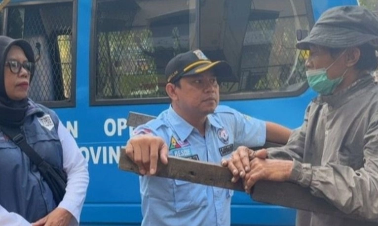 <p>Masyarakat Diimbau Tidak Beri Uang Ke Pengemis</p>