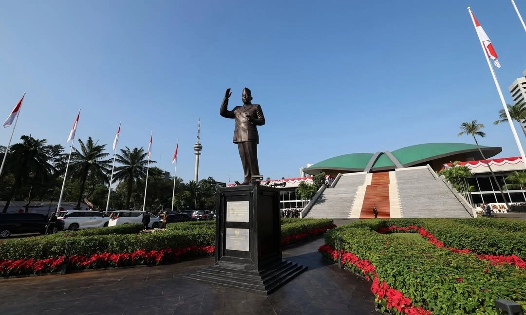 <p>INDEF: Kebijakan Fiskal Saja Tak Cukup Jawab Persoalan Ekonomi Riil</p>