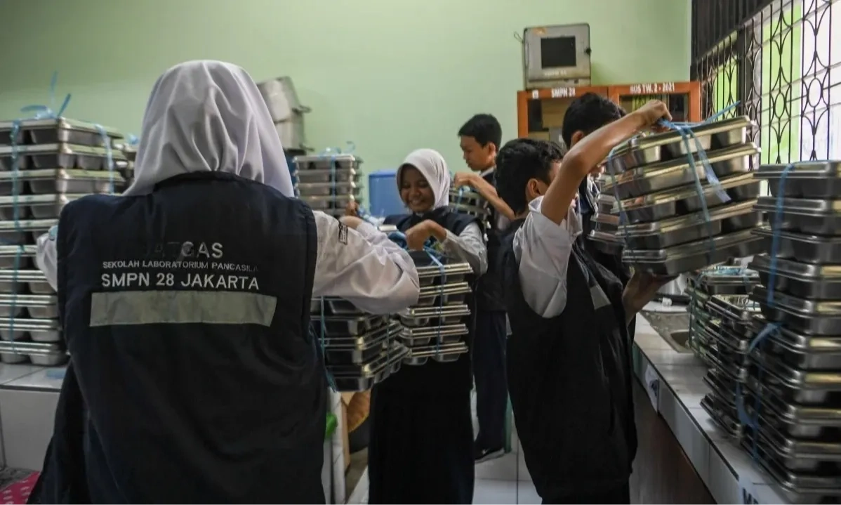 <p>Kepala BGN Urai Sebab Banyak Kasus Keracunan MBG</p>