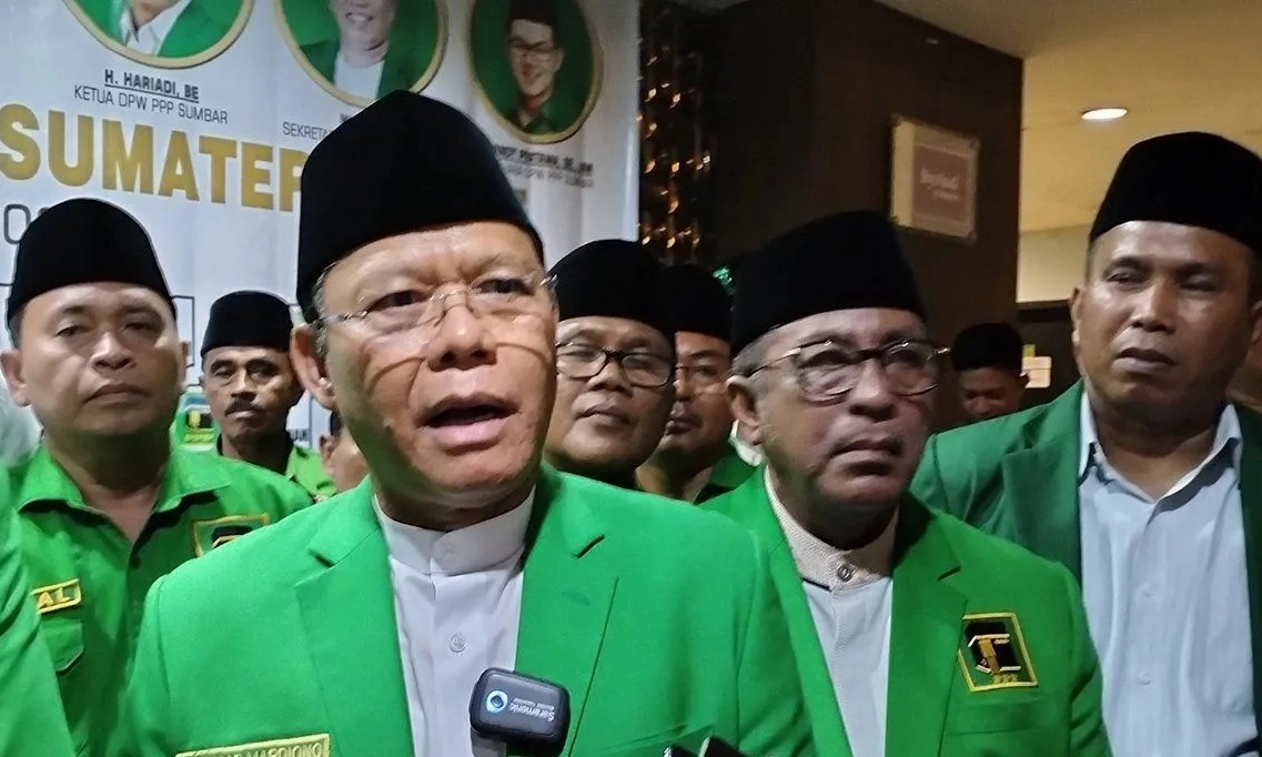 <p>Menkum Sahkan Kepengurusan PPP Kubu Mardiono</p>