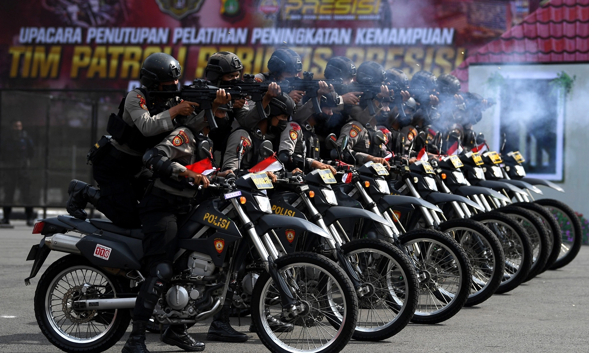 <p>Polisi Gelar Patroli Skala Besar Di Jakarta</p>