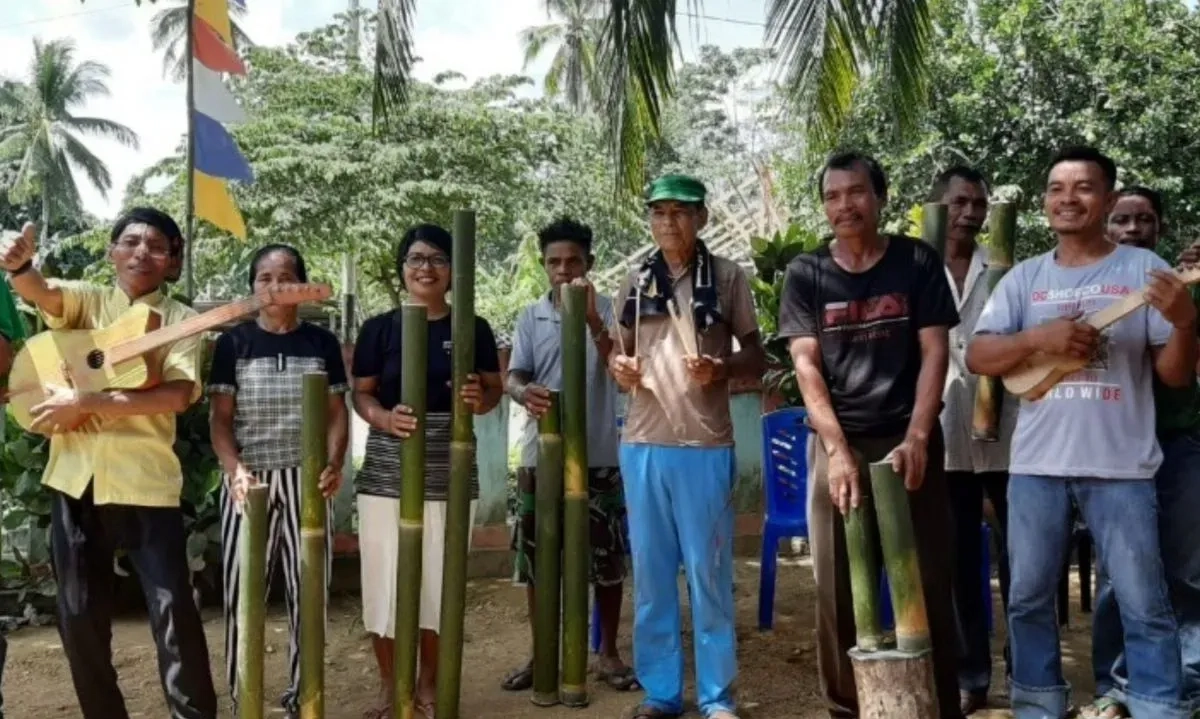 <p dir="ltr" id="isPasted">Musik Bambu Tada, Ekspresi Budaya Komunal Halmahera Yang Dilindungi</p>