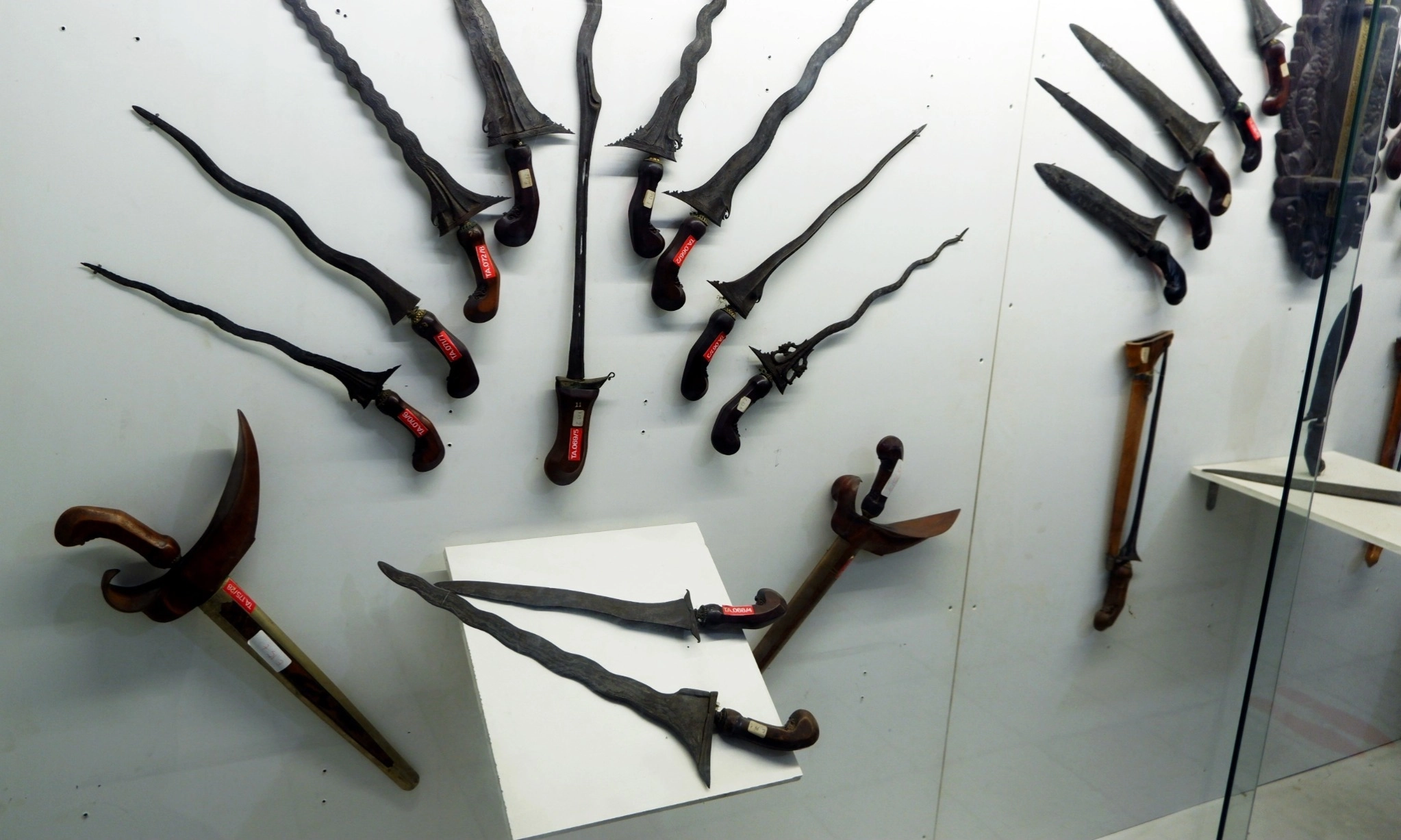 <p>Mengupayakan Pemulangan Keris-keris Bersejarah Ke Tanah Air</p>