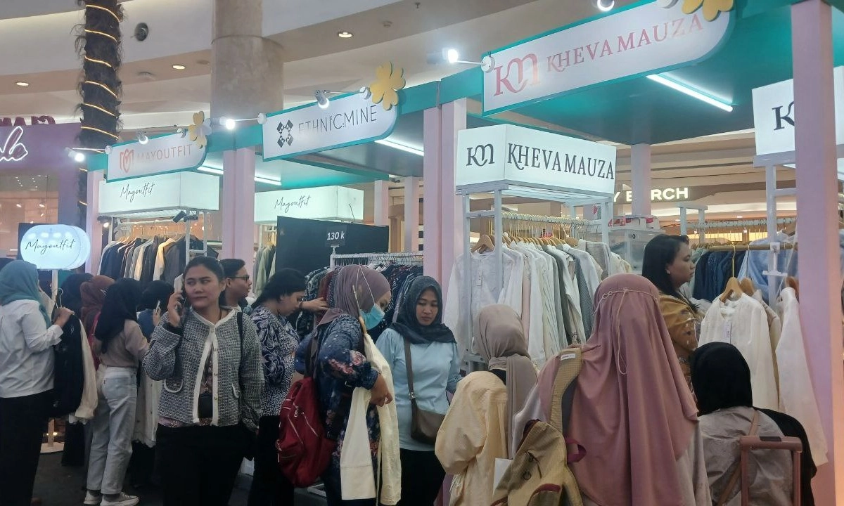<p id="isPasted">Selain Atur Budget, Ini Tips Anti Kalap Belanja Di Bazar Fesyen</p>