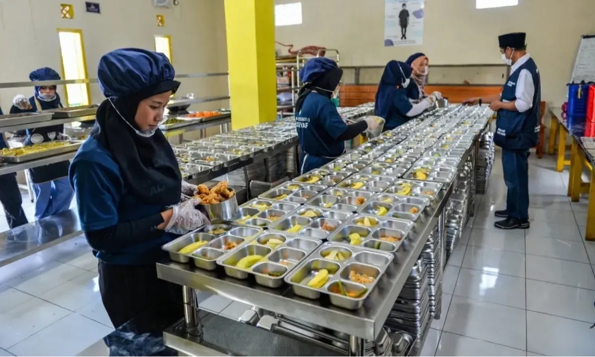 <p>Pakar UGM Saran Kantin Sekolah Kelola MBG</p>