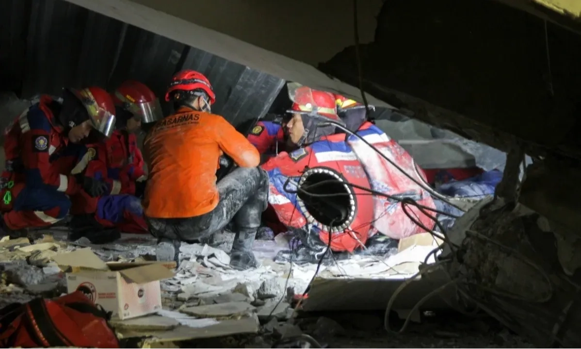 <p>DPR Dorong Ponpes Miliki Sertifikat Kelaikan Bangunan</p>