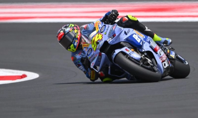 <p dir="ltr" id="isPasted">Fermin Aldeguer Juara MotoGP Indonesia, Marc Marquez Lagi-lagi Jatuh</p>