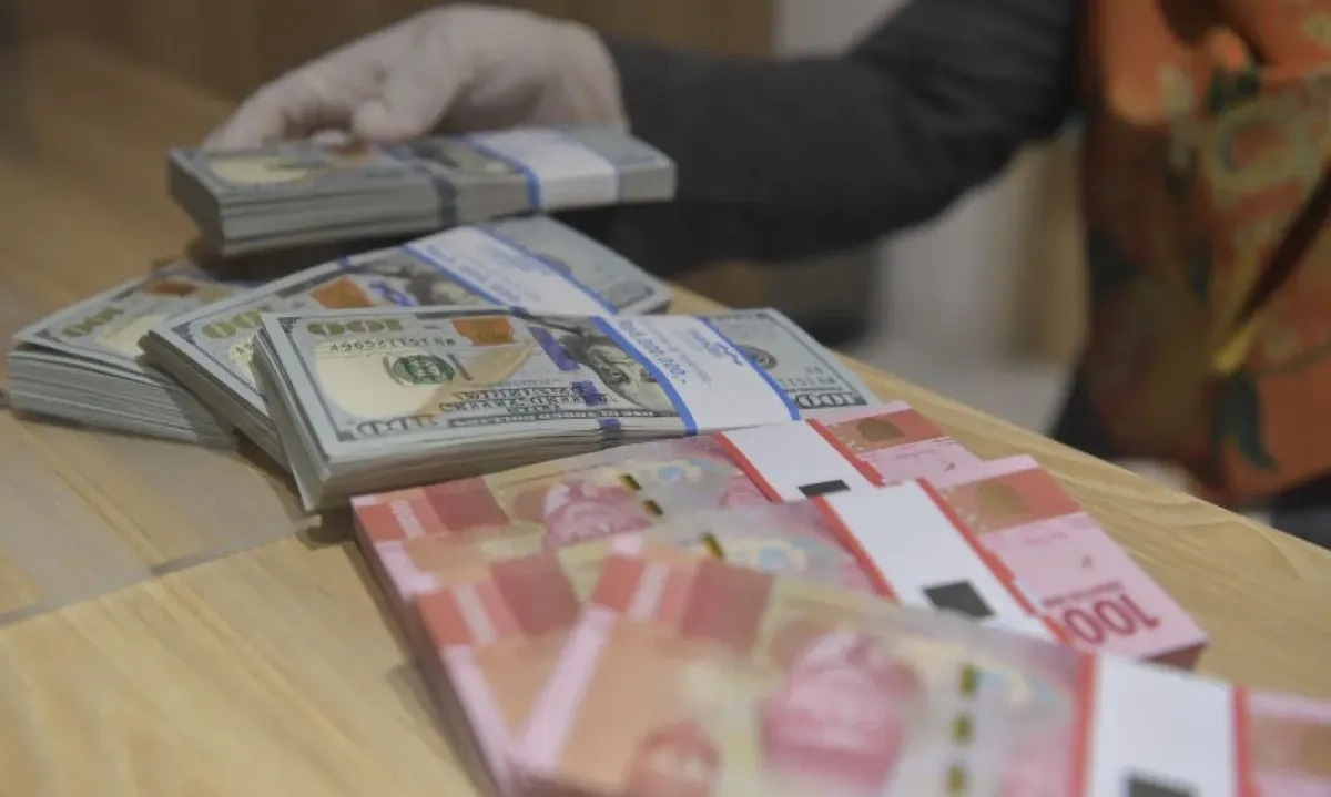 <p>Pernyataan <em id="isPasted">Hawkish</em> The Fed Picu Pelemahan Rupiah Ke Rp16.650</p>