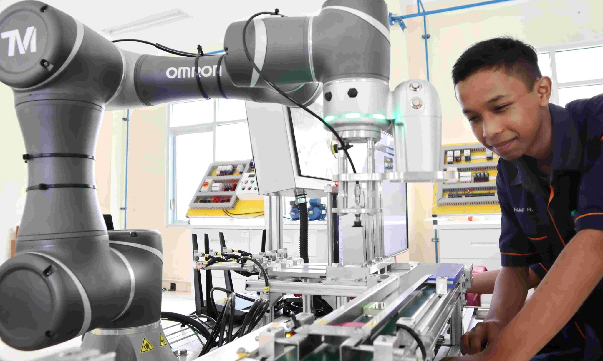 <p id="isPasted">Kemenperin: Generasi Muda Ikut Pendidikan Vokasi Industri Naik 21,33% Di 2025</p>