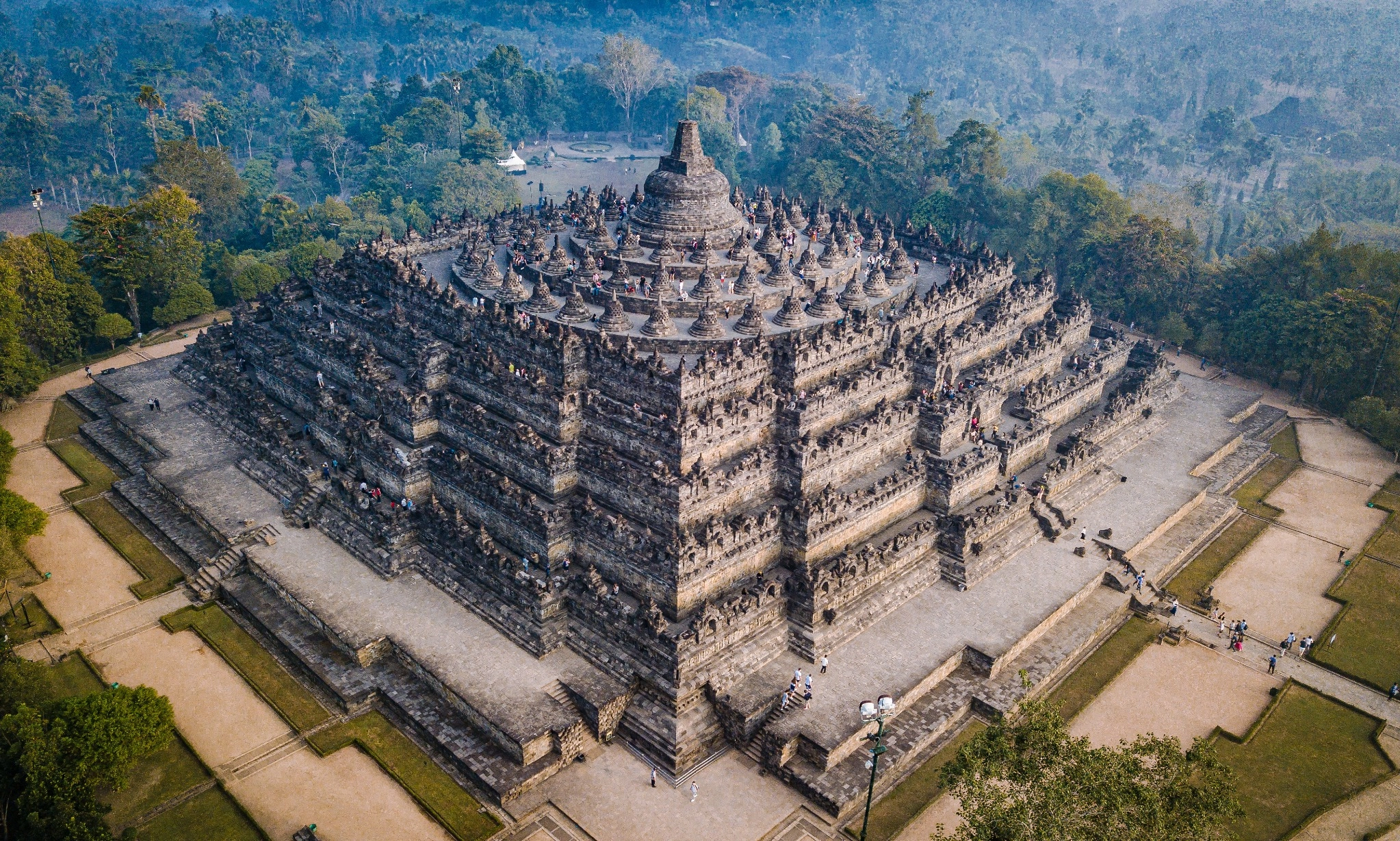 <p>Menelusuri Jejak Arkeoastronomi Di Indonesia</p>