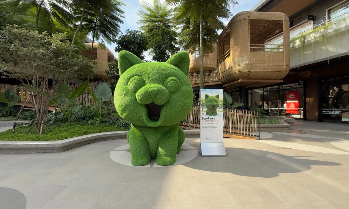 <p>Eco Paws, Ajakan Menjaga Lingkungan Lewat Instalasi Kucing Lucu</p>