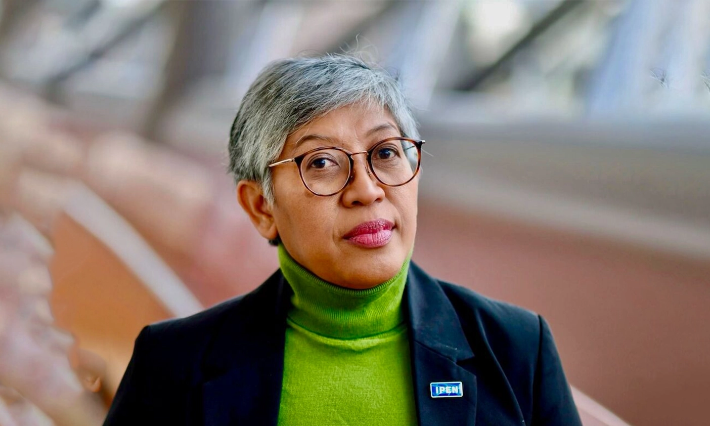 <p>Yuyun Ismawati Drwiega, Pengubah Sampah Jadi Peluang</p>