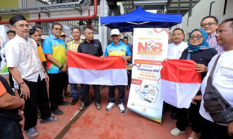 <p id="isPasted">UMKM Gagal Tembus Ritel Modern? AP3MI: Bukan Produk, Tapi Legalitas!</p>