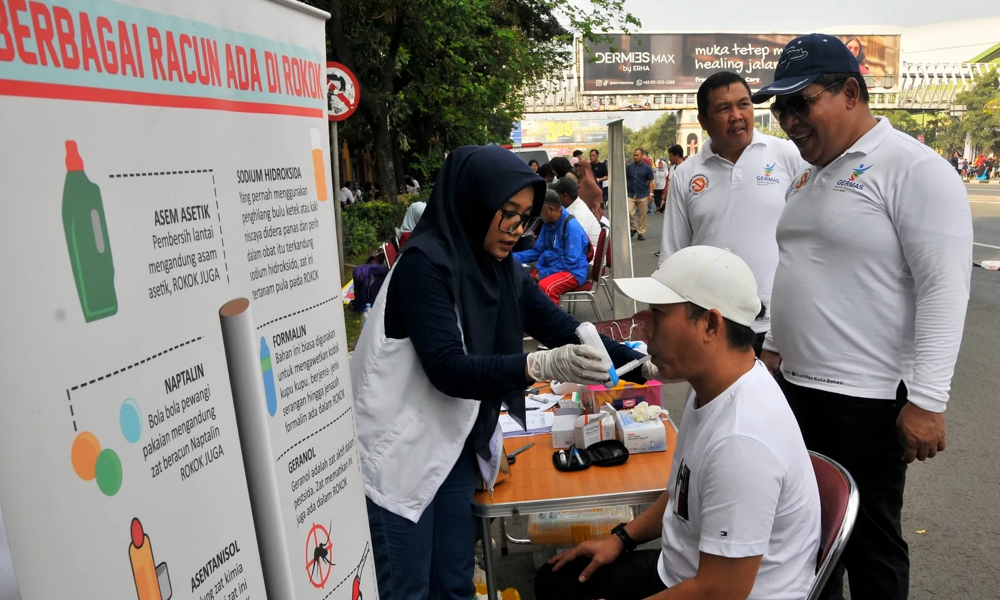 <p>Aliansi Korban Rokok Sesalkan Cukai Rokok Batal Naik</p>