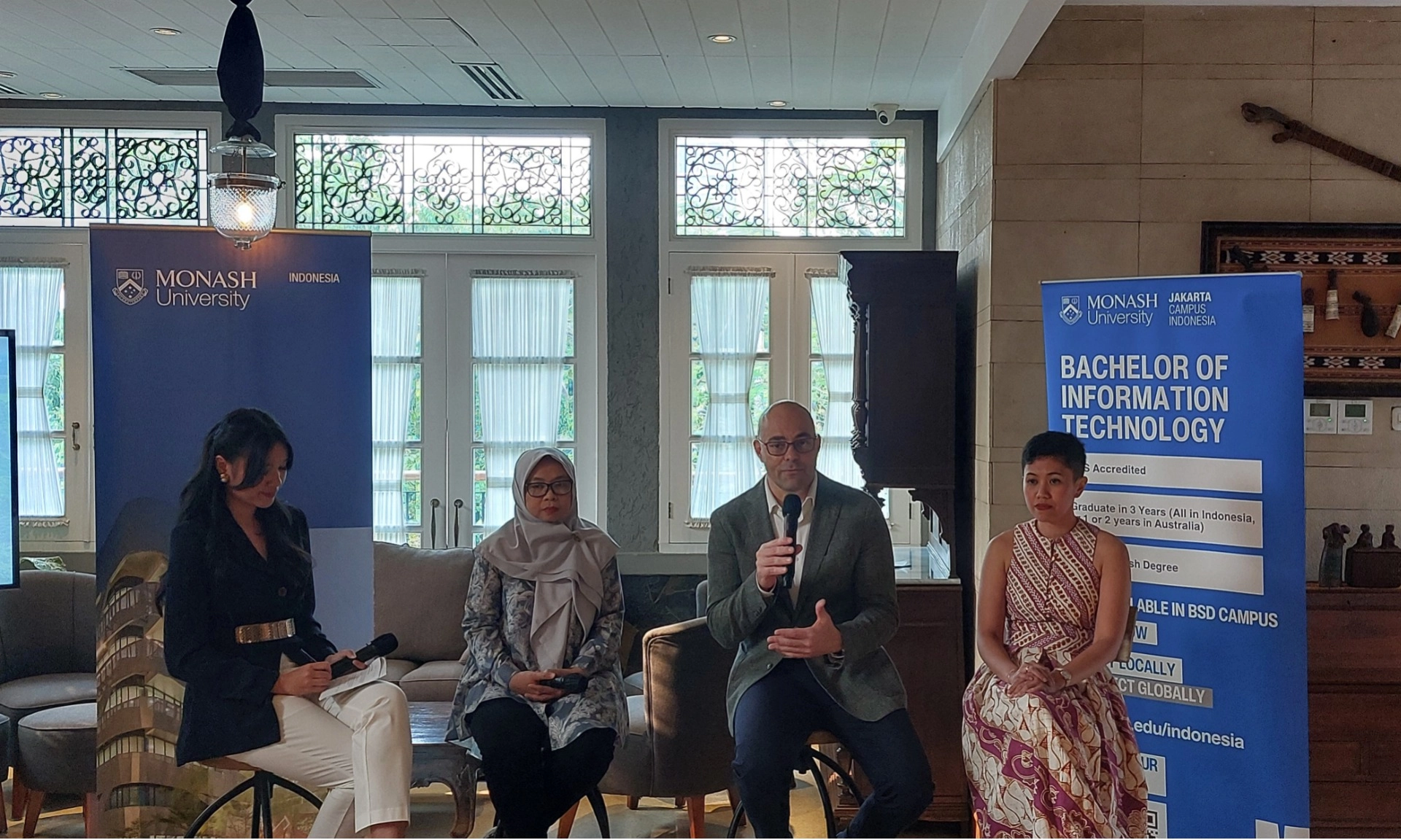 <p>Penuhi Kebutuhan Talenta Digital, Monash University Luncurkan Program Sarjana</p>