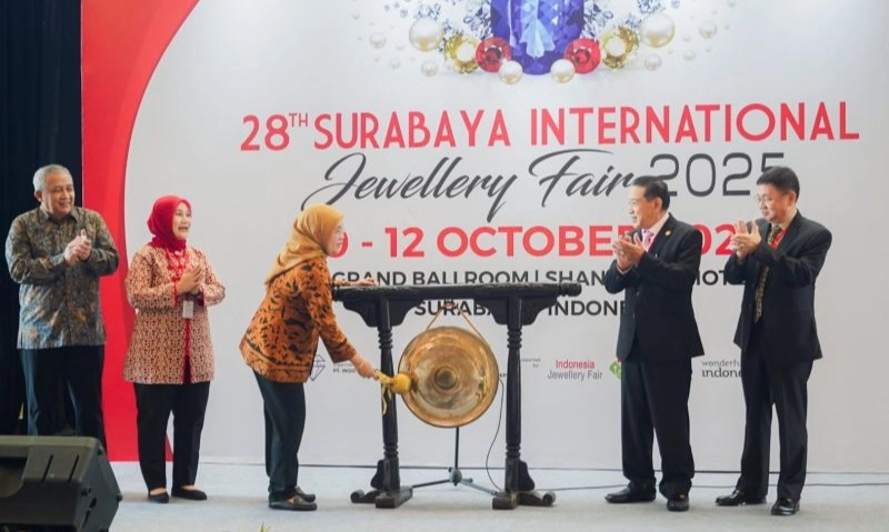 <p>Ekspor Perhiasan Melesat 23%, Bank Emas Permudah IKM Bahan Baku</p>