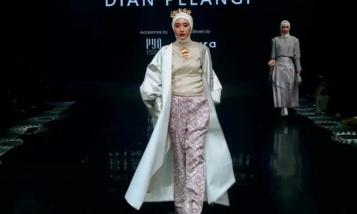 <p>Dian Pelangi Dan Restu Anggraini Angkat Budaya Dan Karakter Wanita</p>