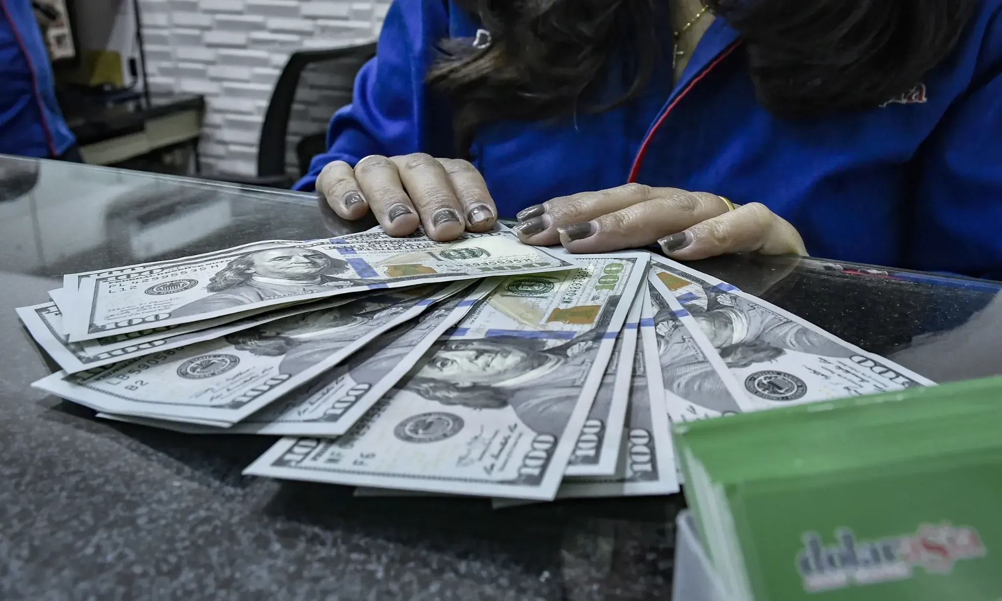 <p>Capai US$431,9 M, Utang Luar Negeri RI Agustus Melambat 2%</p>