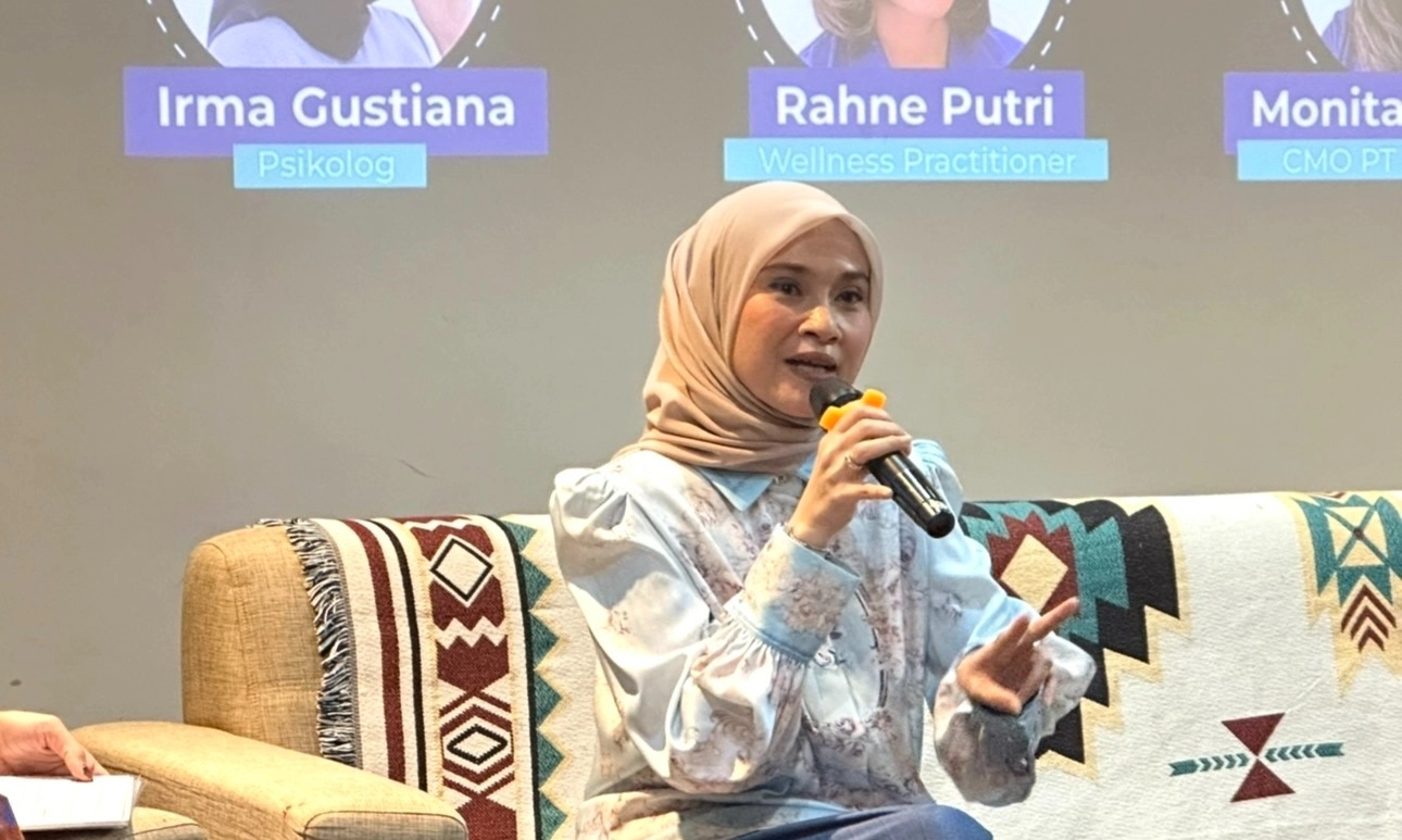 <p>Merasa Dimengerti AI? Psikolog Ingatkan Bahaya Emosional Digital</p>