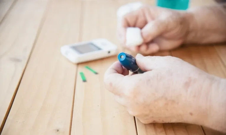 <p>Glyra, Alat Deteksi Diabetes Lewat Nafas Buatan Mahasiswa UGM</p>